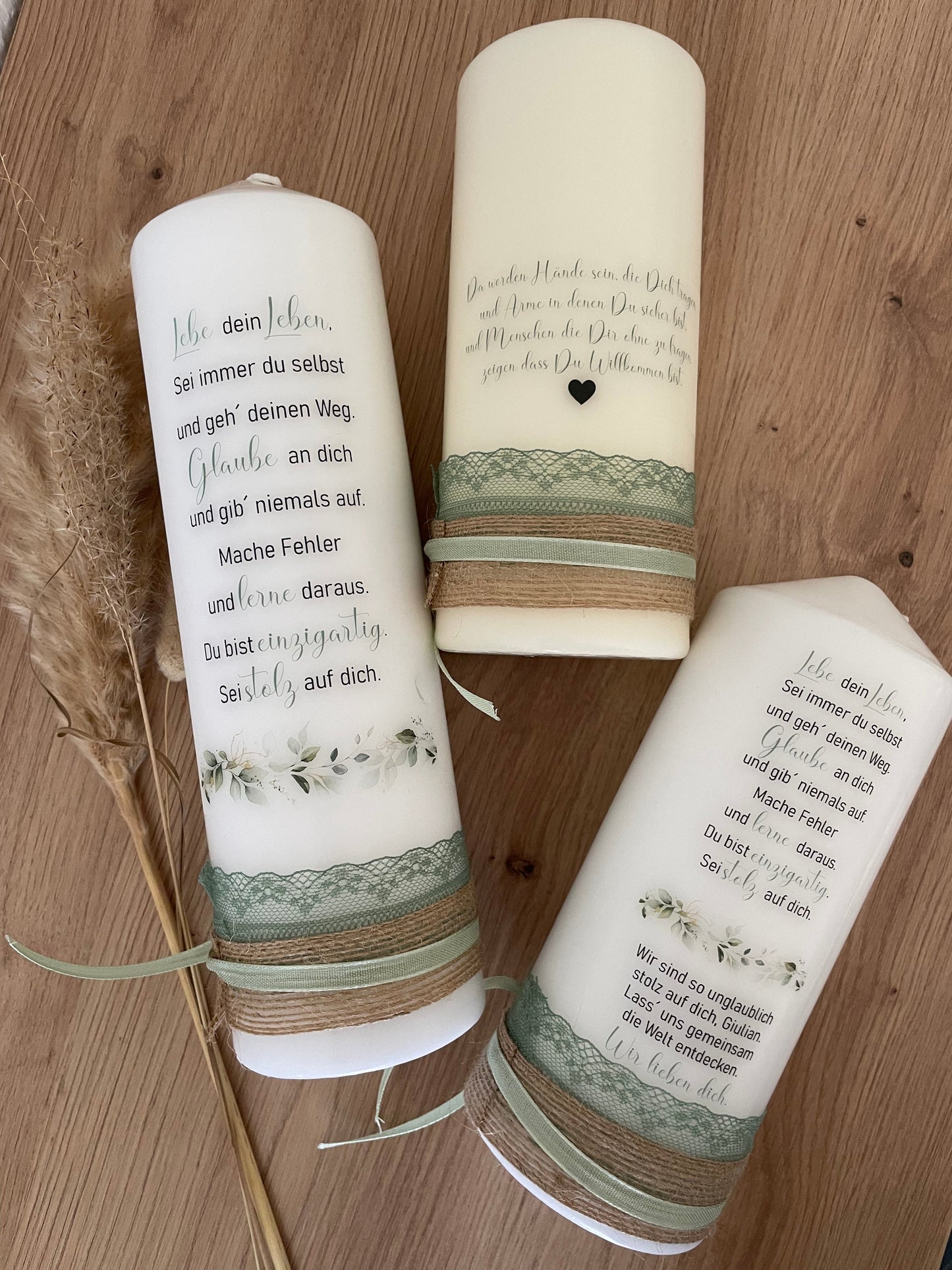 Taufkerze Eukalyptuskranz blautöne | Joshua